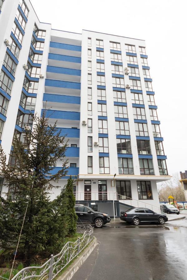 Апартаменты На Центральной Улице Kyiv Exterior foto